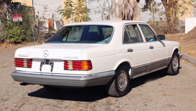 1985 Mercedes-Benz 300-Series Runs A+, Needs TLC, No Reserve - photo 7