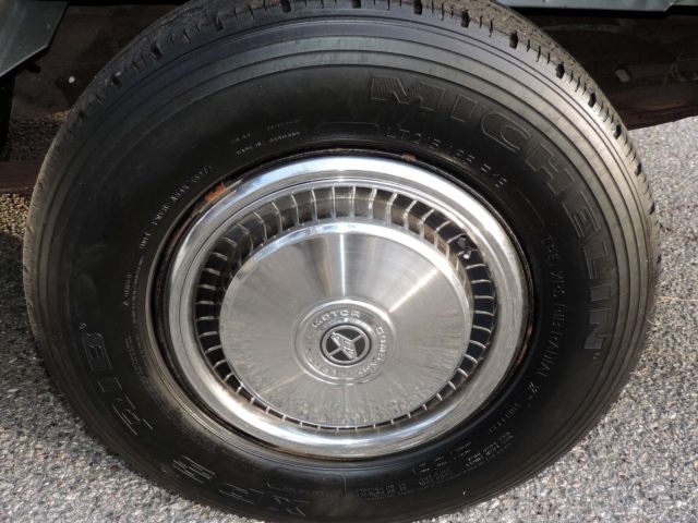 1986 Ford E-Series Van 250 XLT Diesel Super Club (11 Pass) Wagon - photo 10