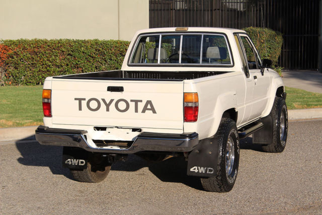 1986 Toyota Pickup, 4x4 Pickup 4x4 Xtra Cab, 100% Rust Free - photo 10