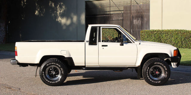 1986 Toyota Pickup, 4x4 Pickup 4x4 Xtra Cab, 100% Rust Free - photo 5