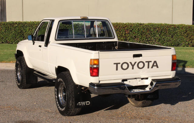 1986 Toyota Pickup, 4x4 Pickup 4x4 Xtra Cab, 100% Rust Free - photo 9