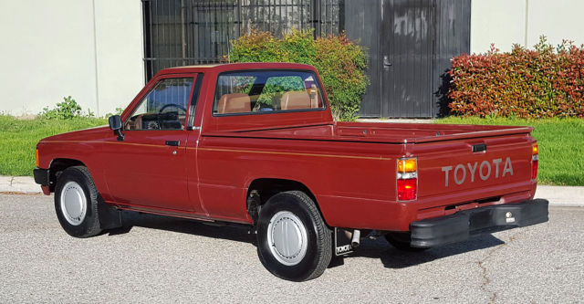 1986 Toyota Other Pickup, Short bed - photo 6