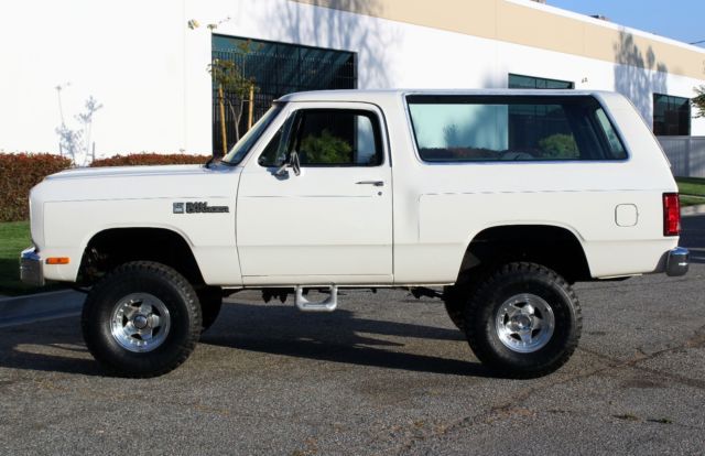 1987 Dodge Ramcharger 4x4, One Owner, 100% Rust Free - photo 6