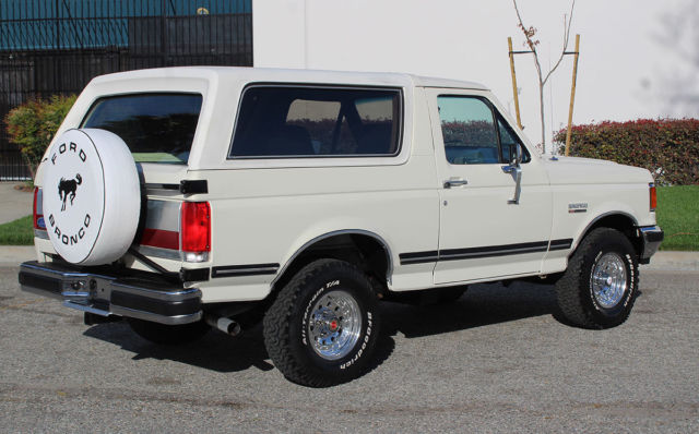 1987 Ford Bronco XLT 4x4, One Owner, 94k Orig Miles - photo 10
