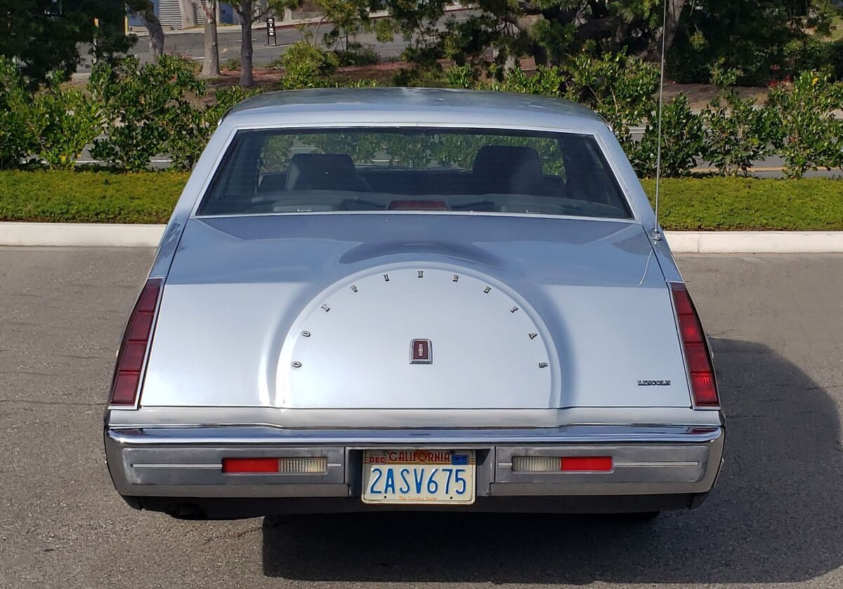 1987 Lincoln Continental California Car, Runs A+++, 40k Orig Miles - photo 9