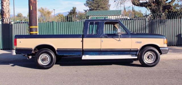 1988 Ford F-250 Diesel, Seized Engine, No Reserve - photo 3