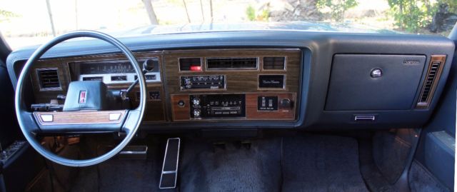 1988 Oldsmobile Custom Cruiser "Woody" Wagon, California One Owner - photo 12
