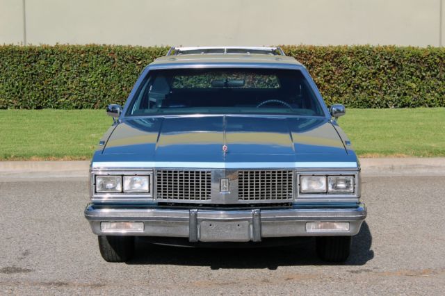 1988 Oldsmobile Custom Cruiser "Woody" Wagon, California One Owner - photo 4