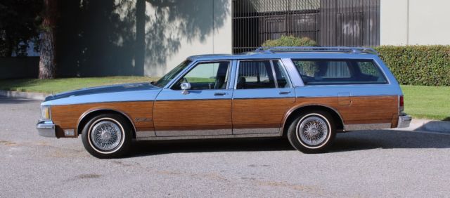 1988 Oldsmobile Custom Cruiser "Woody" Wagon, California One Owner - photo 6