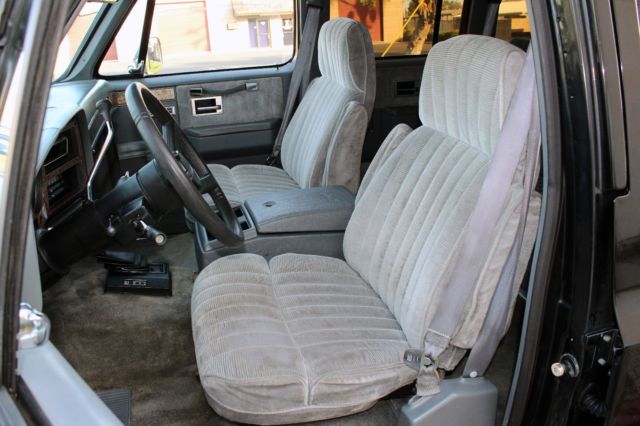 1989 Chevrolet Suburban California Original, K 2500, 4X4, Runs Great - photo 12