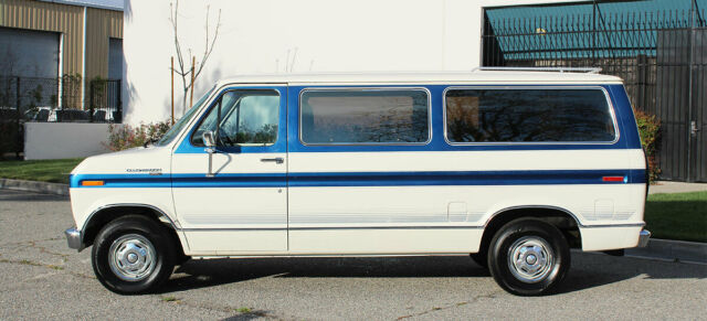 1989 Ford E-Series Van Club Wagon XL, 100% Rust Free, (310)259-5383 - photo 7
