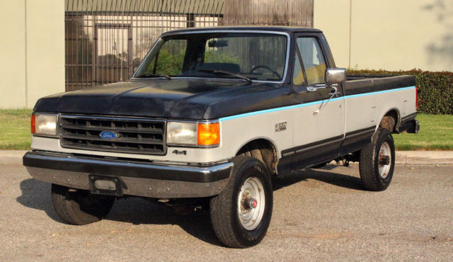 1989 Ford F-250 4x4, Lariat, Two Owner, 75k Orig Miles - photo 7