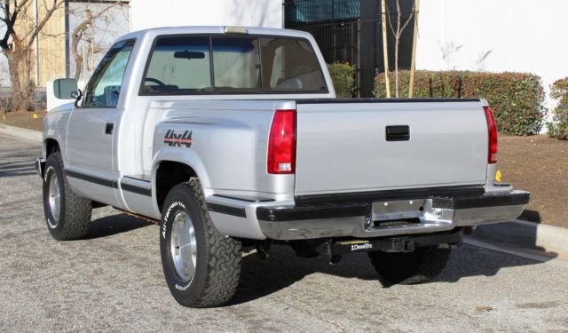 1990 Chevrolet C/K Pickup 1500 Stepside, 4x4, One Owner, 100% Rust Free - photo 7