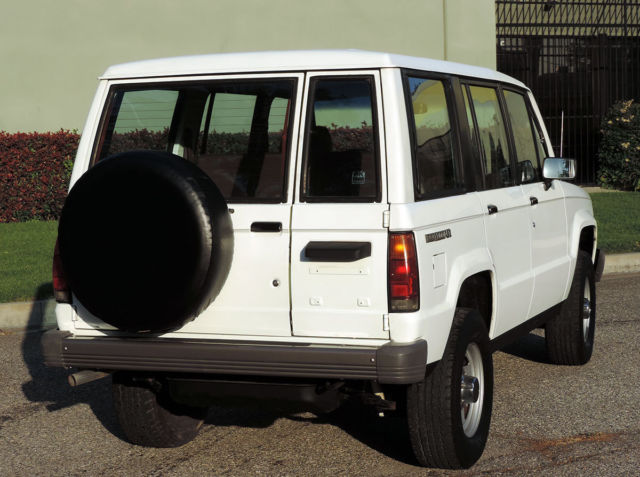 1990 Isuzu Trooper 4x4, California SUV - photo 9