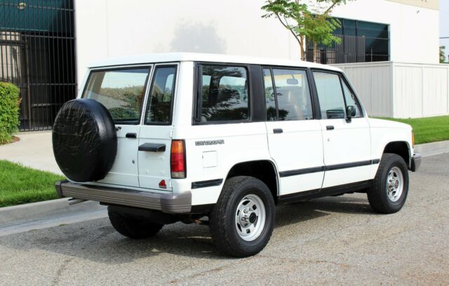 1990 Isuzu Trooper 99k Orig miles, 4x4,100% Rust Free,(310)-259-5383 - photo 12