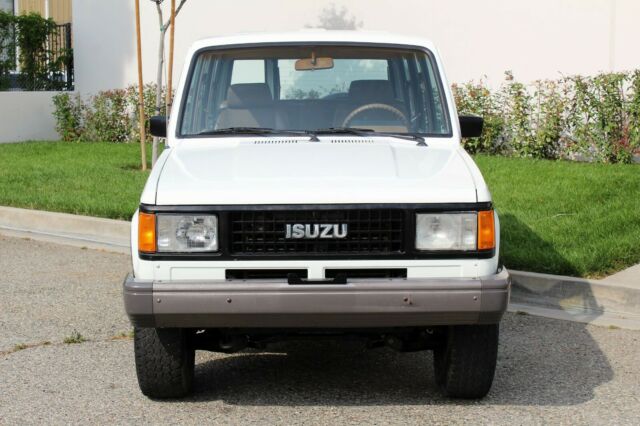1990 Isuzu Trooper 99k Orig miles, 4x4,100% Rust Free,(310)-259-5383 - photo 3
