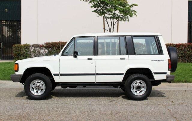 1990 Isuzu Trooper 99k Orig miles, 4x4,100% Rust Free,(310)-259-5383 - photo 7
