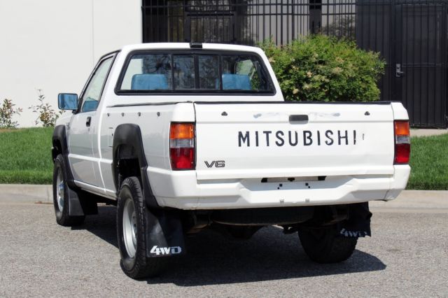 1990 Mitsubishi Mighty Max 4x4, Two Owner, 100% Rust Free - photo 8