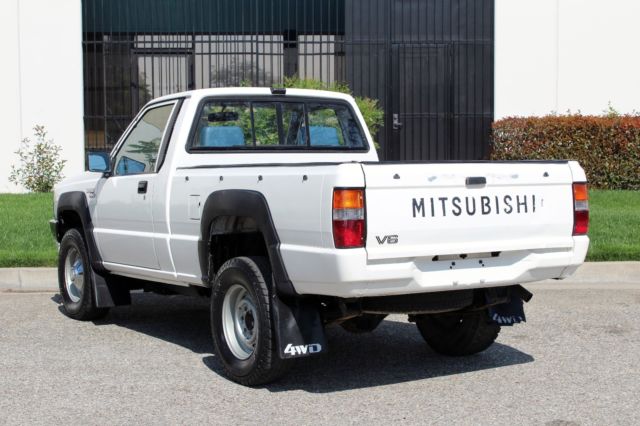 1990 Mitsubishi Mighty Max 4x4, Two Owner, 100% Rust Free - photo 9