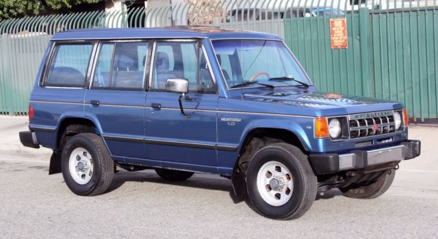 1990 Mitsubishi Montero One Owner, 4x4, No Reserve - photo 4
