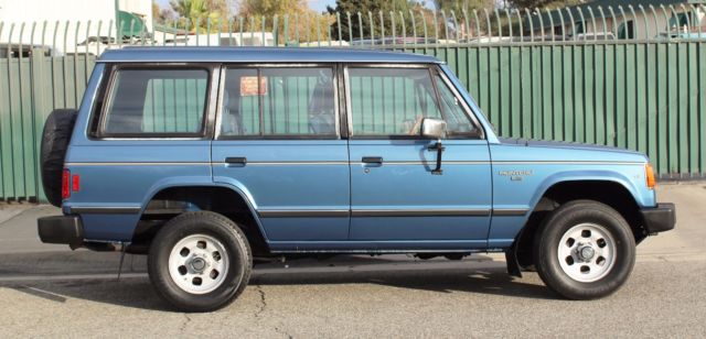 1990 Mitsubishi Montero One Owner, 4x4, No Reserve - photo 5