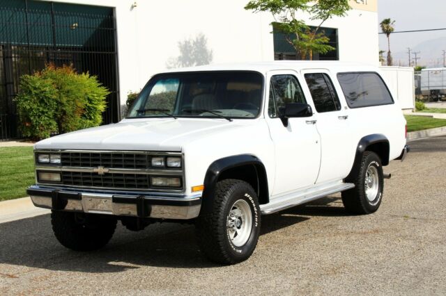 1991 Chevrolet Suburban 2500 4x4, 100% Rust Free (833)225-4227 - photo 4