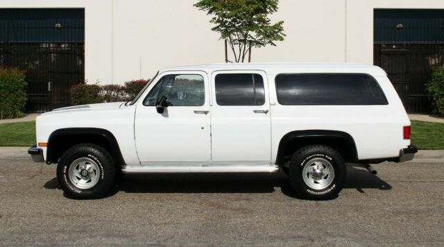 1991 Chevrolet Suburban 2500 4x4, 100% Rust Free (833)225-4227 - photo 7