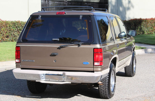 1991 Ford Explorer 4x4 Eddie Bauer, California One Owner - photo 11