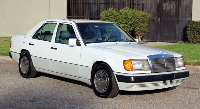 1991 Mercedes-Benz 300-Series 300 e