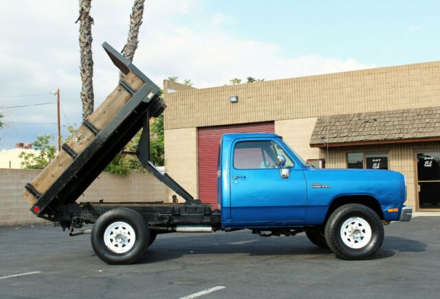 California Original, 1992 Dodge Power Ram 250, 4x4, Dump Truck(310) 259-5383 1992 Dodge Other Pickups Dump Truck,100% Rust Free,(310)-259-5383