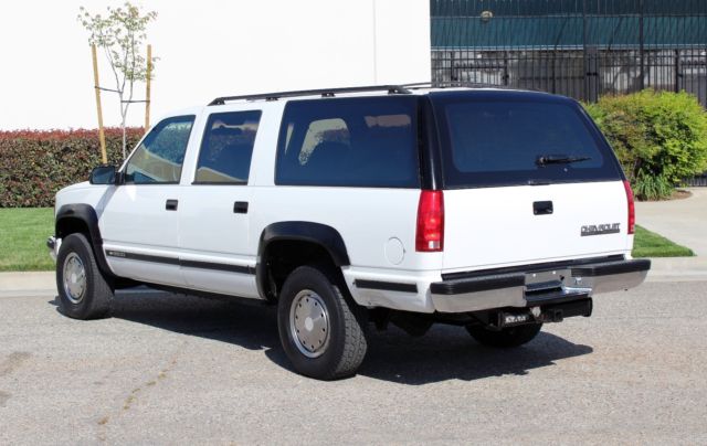 1993 Chevrolet Suburban 2500 3/4 Ton 4x4, California Two Owner - photo 10