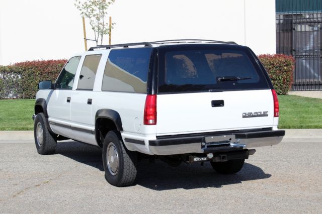 1993 Chevrolet Suburban 2500 3/4 Ton 4x4, California Two Owner - photo 9