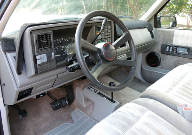 1993 GMC Sierra 1500 California 4X4, One owner - photo 11