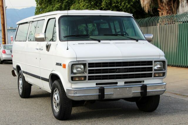 1994 Chevrolet G30 Sport Van No Reserve, Needs TLC,100% Rust Free (310)259-5383 - photo 8