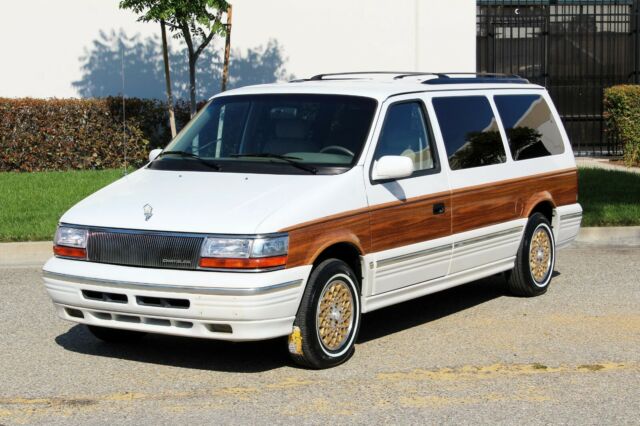 1994 Chrysler Town & Country "Woody" 100% Rust Free(310)259-5383 - photo 5