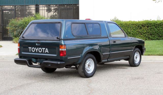 1994 Toyota Pickup California Original, Short bed, Runs A+ - photo 12