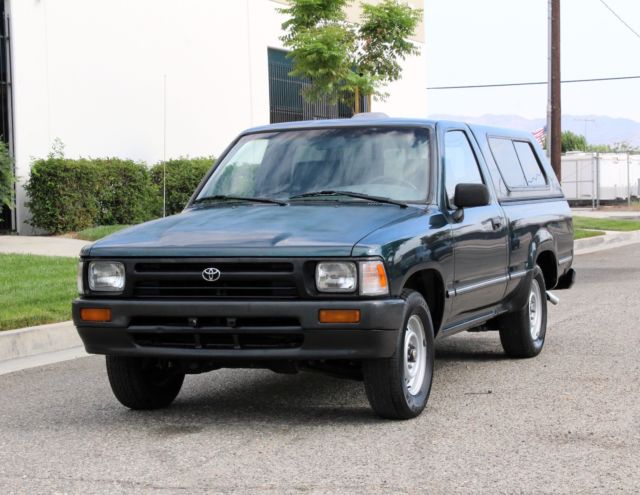 1994 Toyota Pickup California Original, Short bed, Runs A+ - photo 5