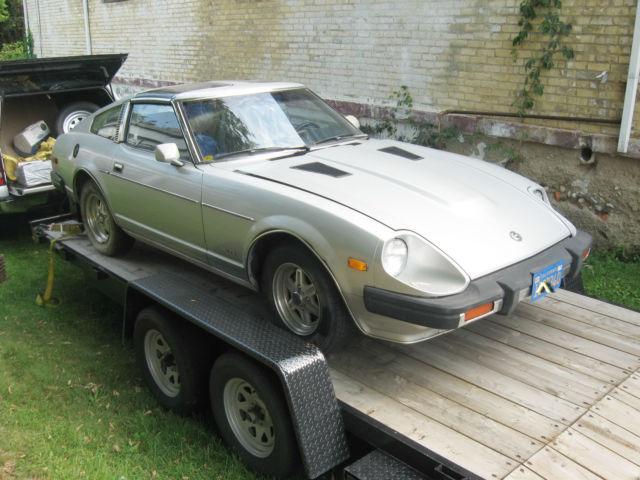 1981 Datsun Z-Series 280ZX GL - photo 2