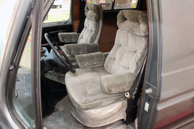 1983 Ford E-Series Van California Conversion Van, 100% Rust Free - photo 12