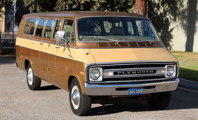 1976 Plymouth Voyager 