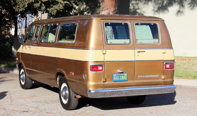 1976 Plymouth Voyager 