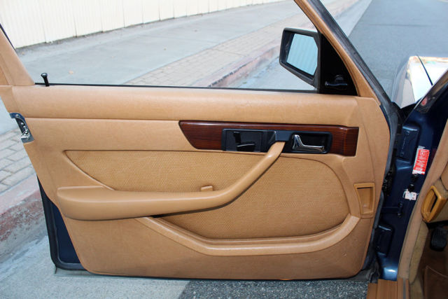 1983 Mercedes-Benz 300-Series California - photo 13