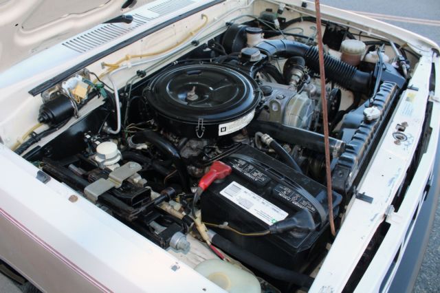 1986 Isuzu Pickup One owner, 4x4, Space Cab - photo 11