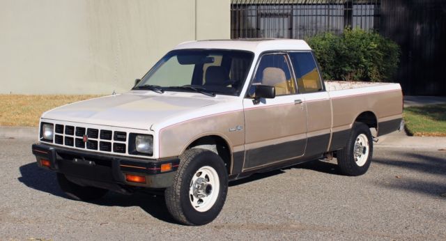 1986 Isuzu Pickup One owner, 4x4, Space Cab - photo 5