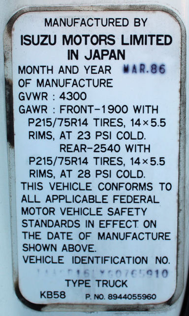 1986 Isuzu Pickup One owner, 4x4, Space Cab - photo 9