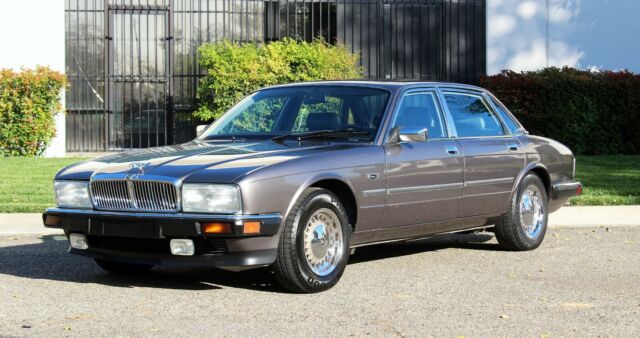 1990 Jaguar XJ6 ONE OWNER, FREE SHIPPING (310)259-5383 - photo 4