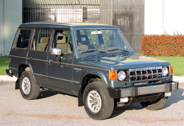 California Original,1991 Mitsubushi Montero LS 4x4, One Owner, 100% Rust Free 1991 Mitsubishi Montero LS 4X4, California SUV