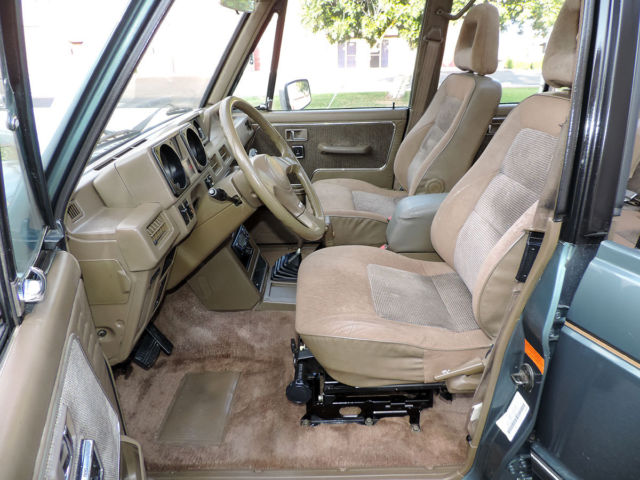 1991 Mitsubishi Montero LS 4X4, California SUV - photo 10