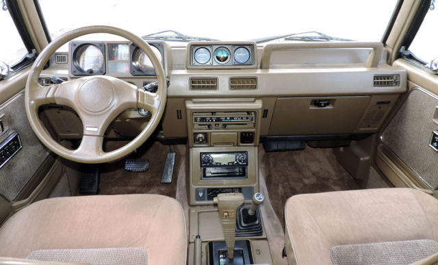 1991 Mitsubishi Montero LS 4X4, California SUV - photo 12
