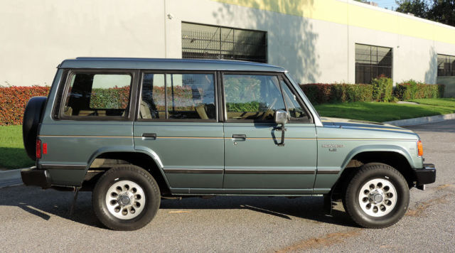 1991 Mitsubishi Montero LS 4X4, California SUV - photo 3